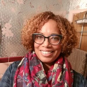 Meet your Posher, Angela